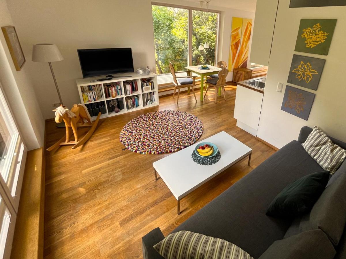 Atelier Apartment *